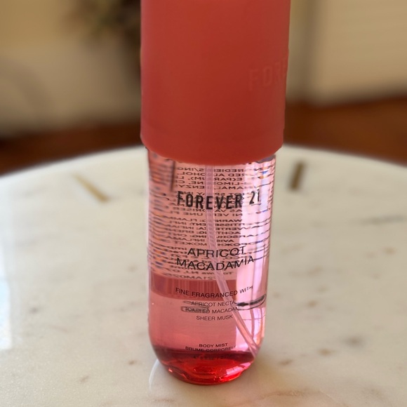 Forever 21 Other - Forever 21 Apricot Macadamia body Mist 8 fl oz